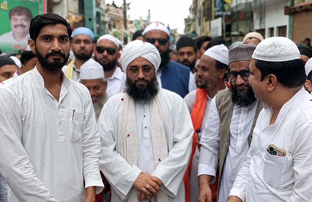 बदायूं: अकीदत के साथ निकला जुलूस-ए-मोहम्मदी