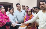 चेयरपर्सन ने सेवानिवृत्त कर्मचारी को सम्मान के साथ दी विदाई