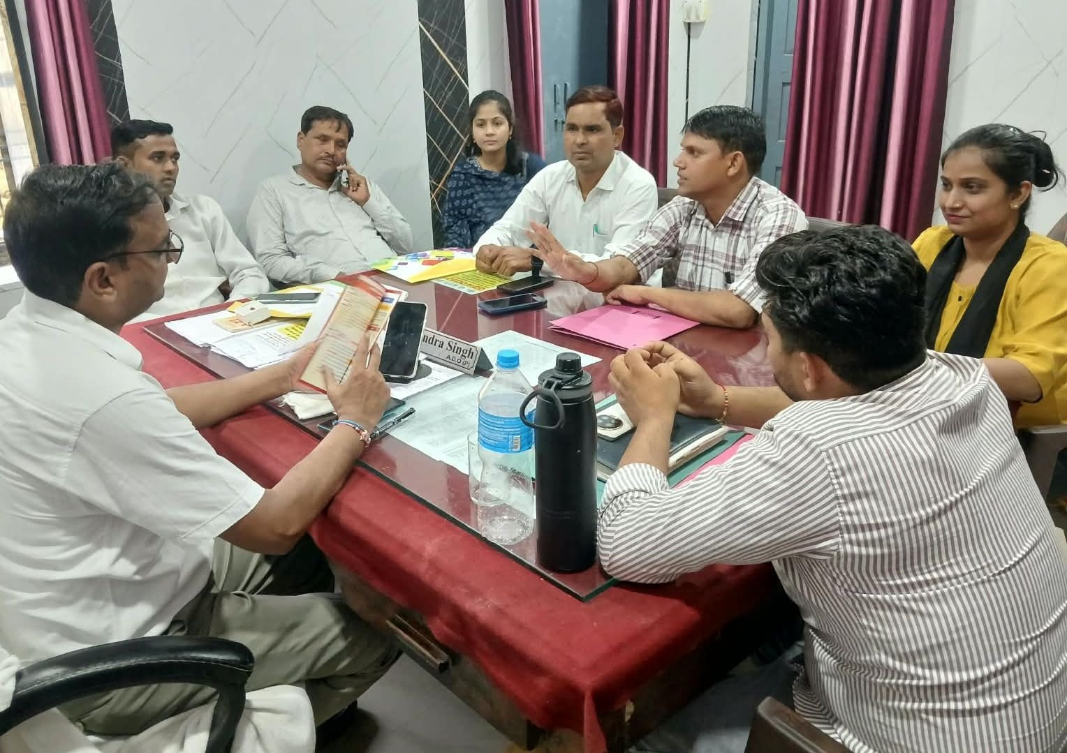 महिला कल्याण योजनाओं की जानकारी देकर किया जागरूक