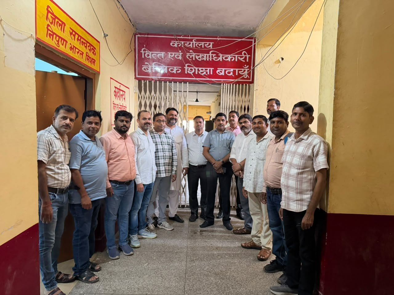 18 शिक्षकों के ग्रेड पे विसंगति मामले में कनिष्ठ सहायक शकील पर कार्रवाई की मांग तेज