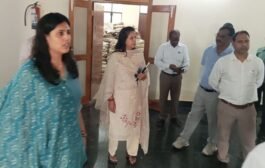 सीडीओ ने छात्र-छात्राओं से की चर्चा