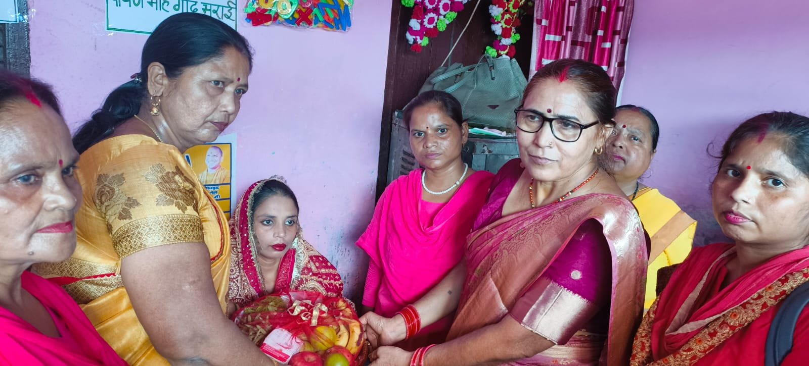  गोद भराई कार्यक्रम में स्वास्थ्य एवं पोषण के प्रति किया जागरूक