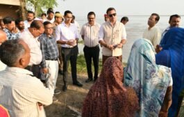 पशु चिकित्सा टीम के न पहुंचने पर डीएम ने जताई नाराजगी