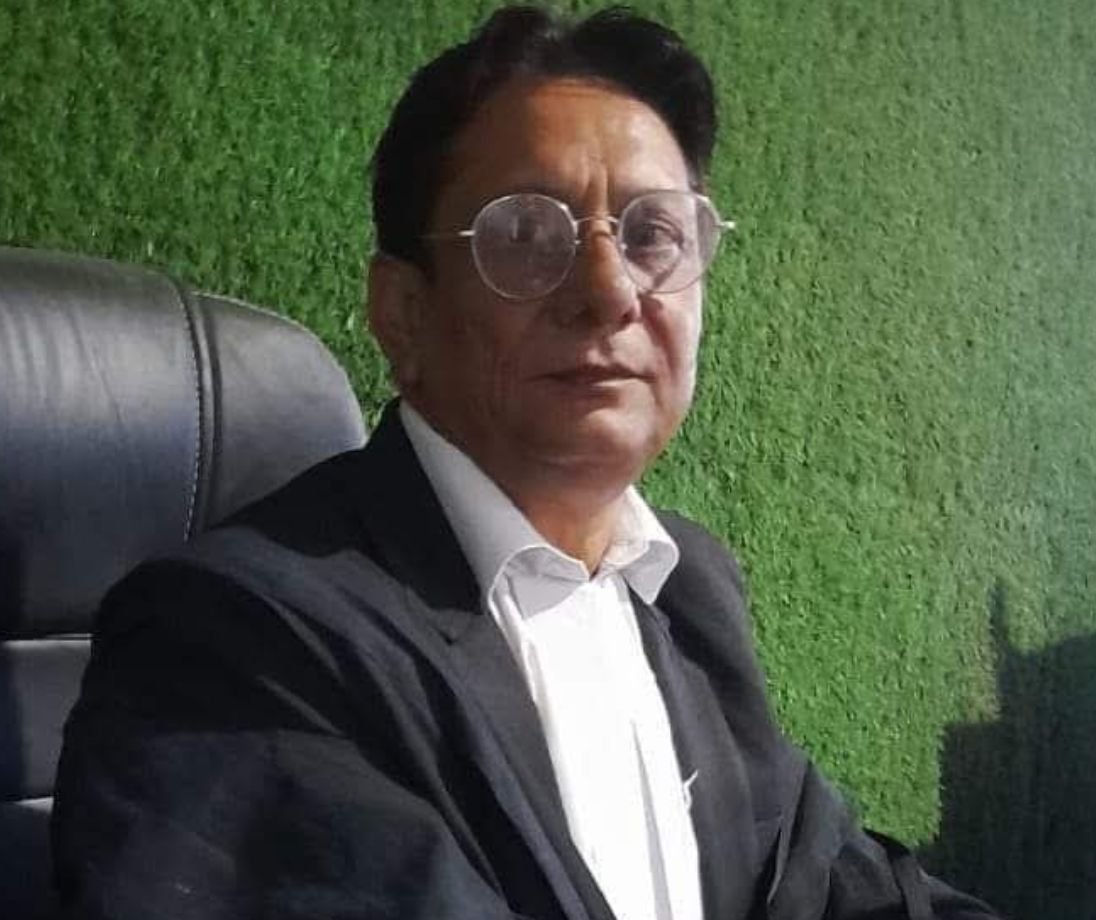 लोगों के बीच रहकर सामाजिक जिम्मेदारी निभा रहे सलीम उद्दीन